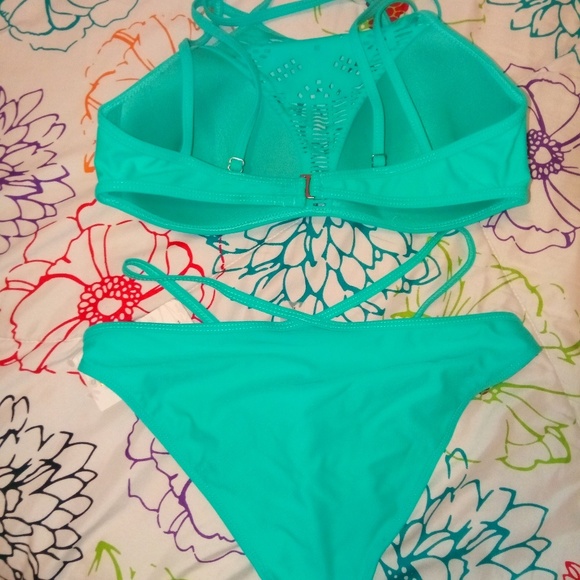 Two piece swim suit - Picture 2 of 2